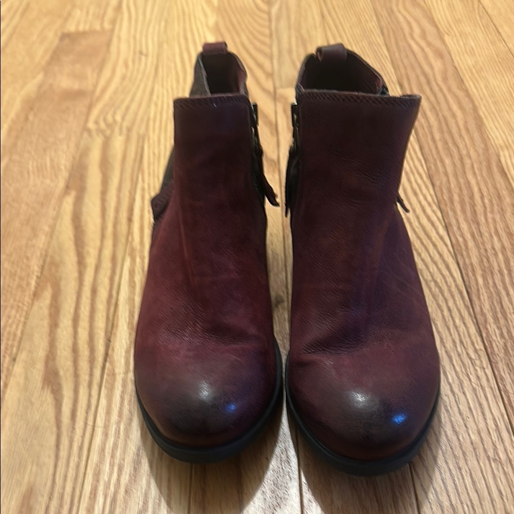 Women's Burgundy Ankle Boots